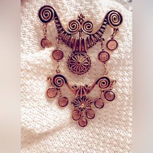 Woman pin broche elegant topaz quartz and gold plated